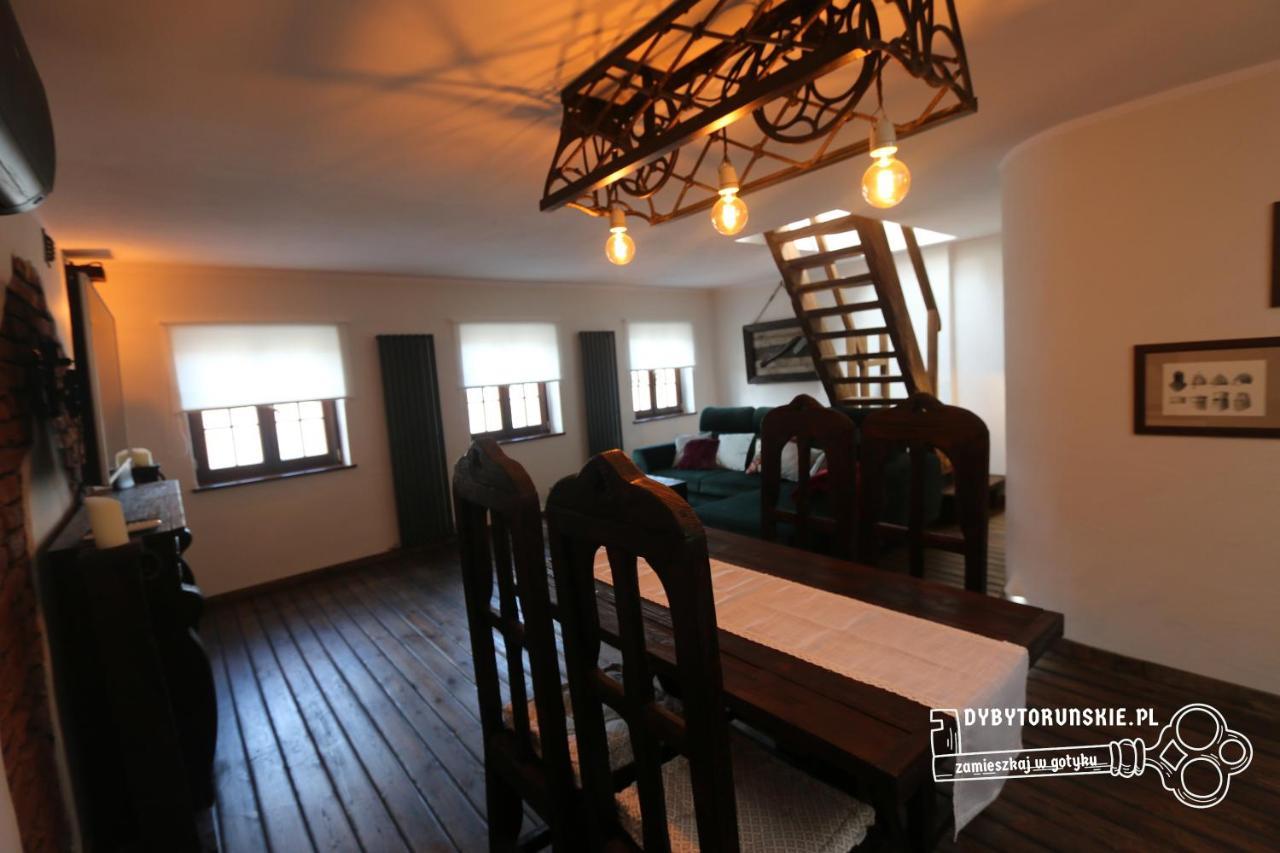 Ferienwohnung Gotyk Na Dotyk Z Tarasem Na Dachu Thorn Exterior foto