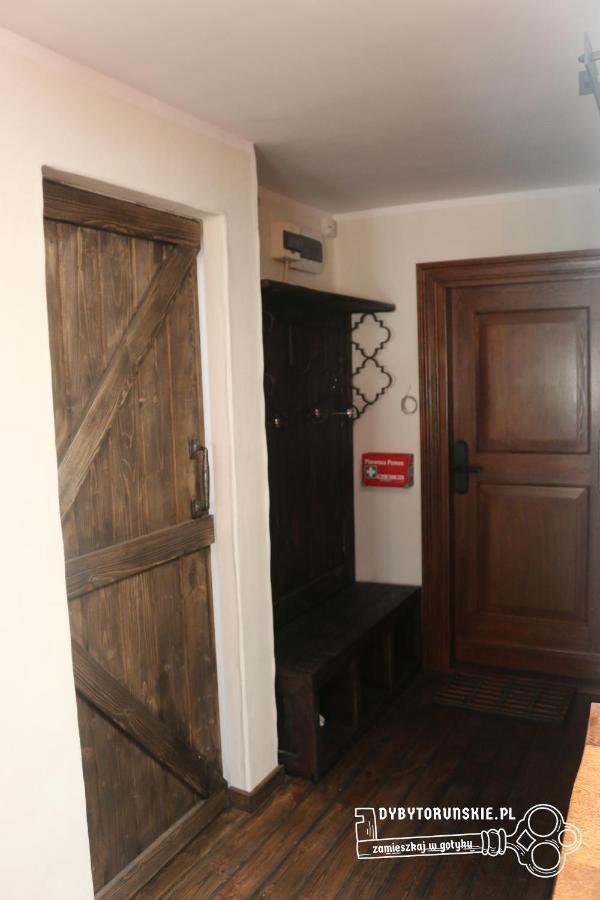 Ferienwohnung Gotyk Na Dotyk Z Tarasem Na Dachu Thorn Exterior foto