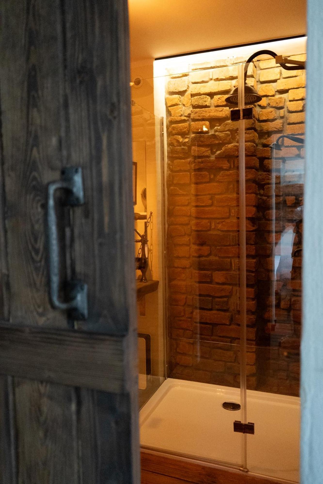 Ferienwohnung Gotyk Na Dotyk Z Tarasem Na Dachu Thorn Exterior foto