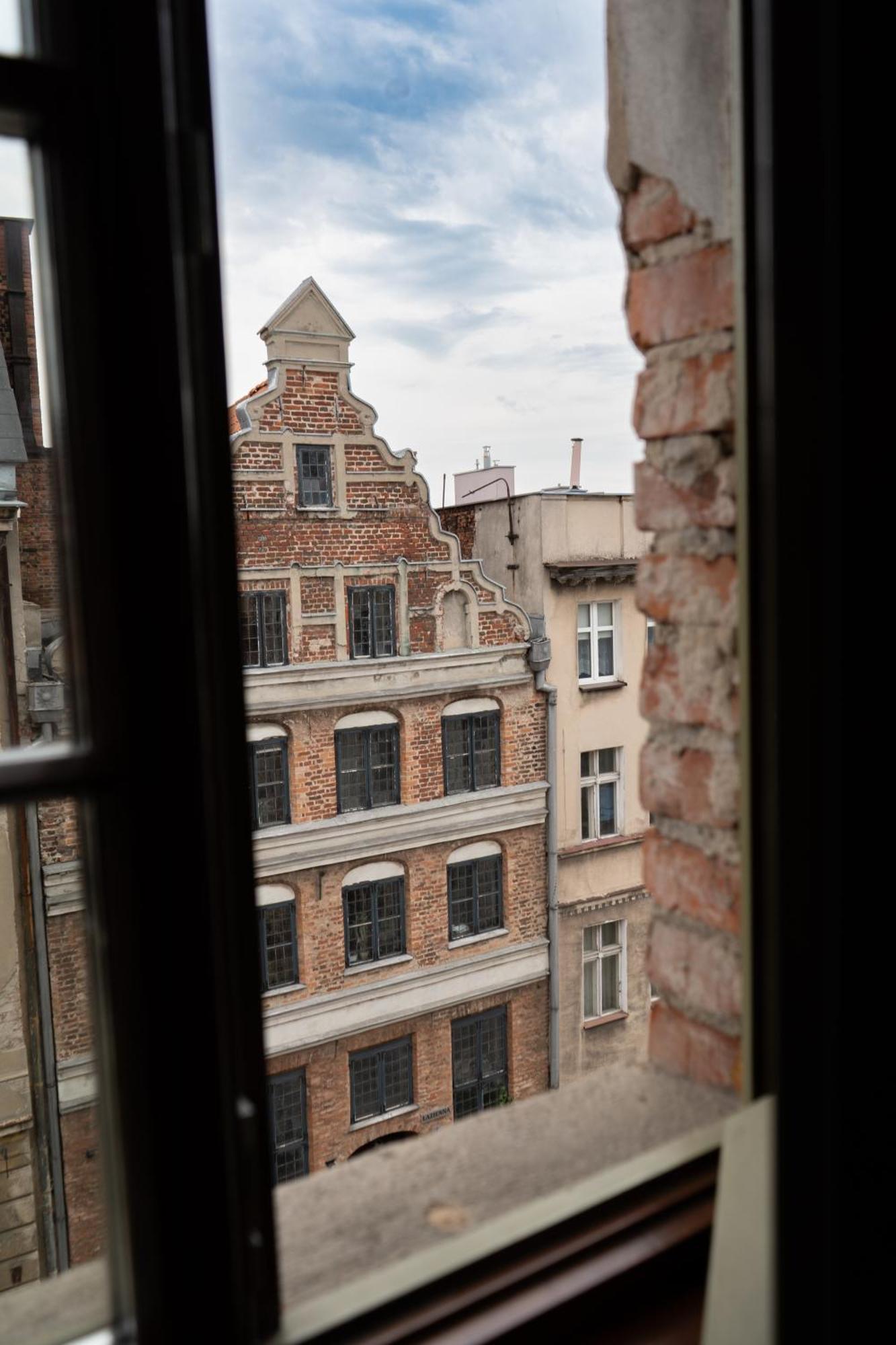Ferienwohnung Gotyk Na Dotyk Z Tarasem Na Dachu Thorn Exterior foto
